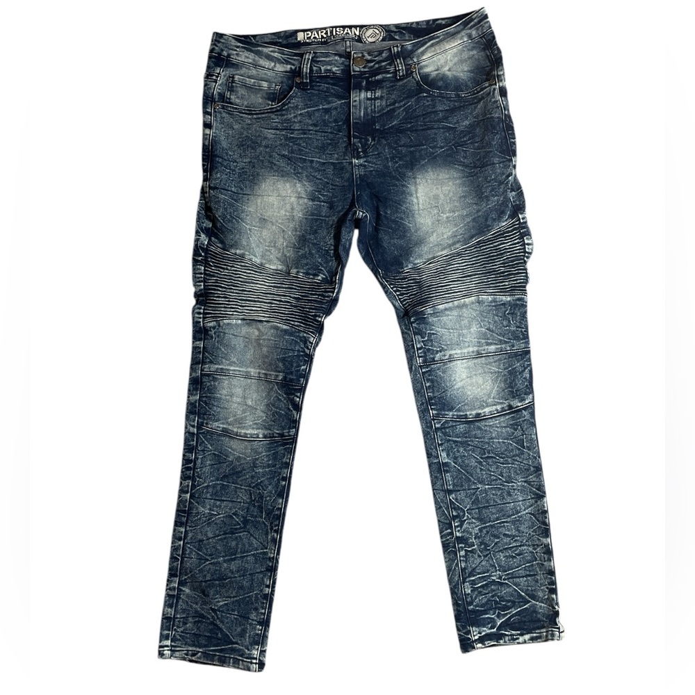 C32- Men’s Size 36x30 stretch fit Partisan Jeans